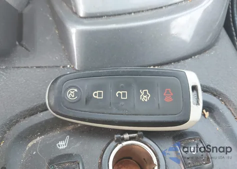 2013 Ford Focus Titanium from USA, damaged, VIN 1FADP3J22DL137109